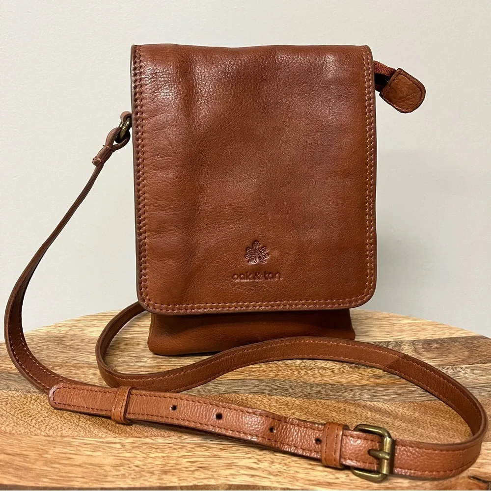 Oak & Tan Linzia Cognac Leather Crossbody Bag - Picture 13 of 14
